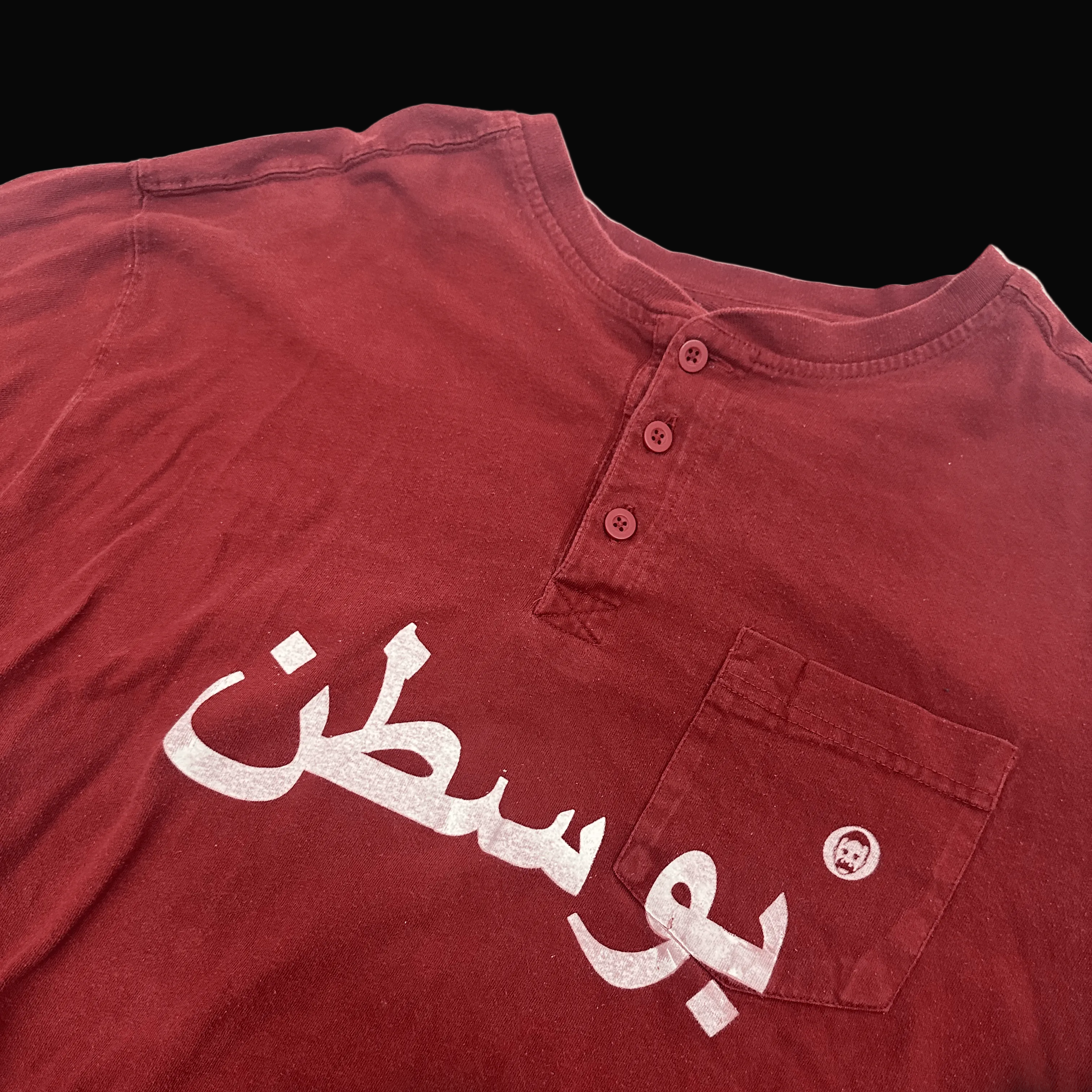 Red "بوسطن" Long sleeve Henley